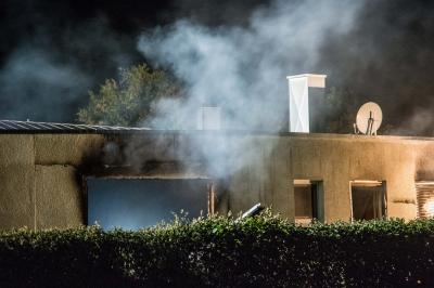 Welzheim: Naechtlicher Gebaeudebrand fordert die Feuerwehr